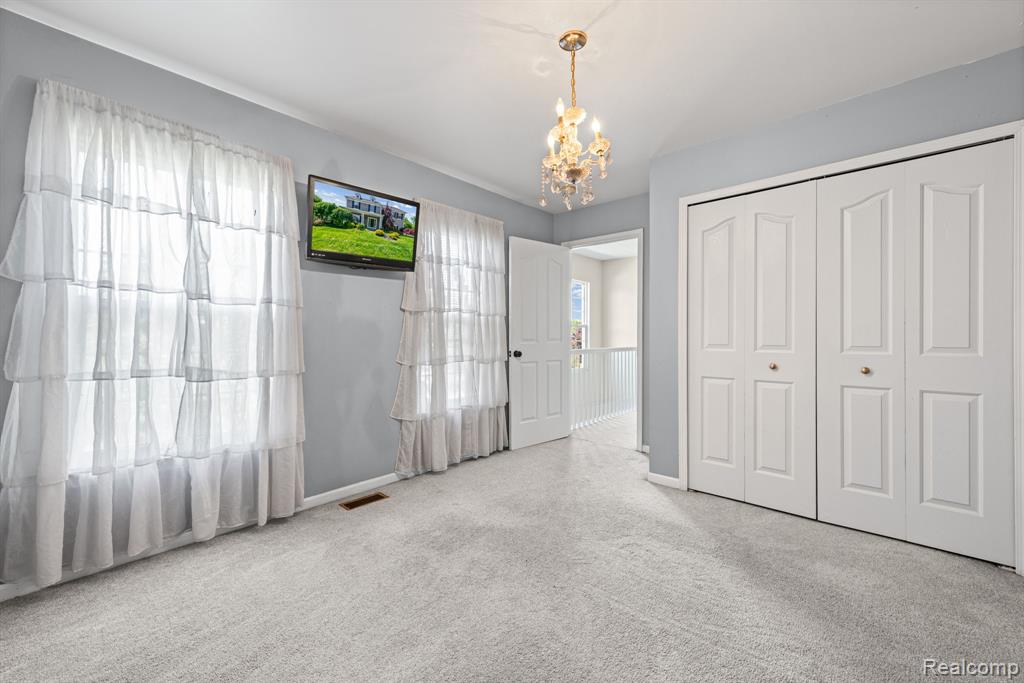 840 Cross Circle, Oxford, MI 48371 — Photo 35