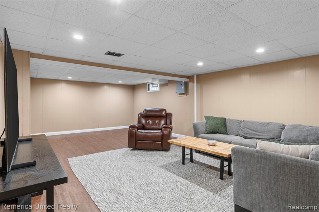 569 Lyon Boulevard, South Lyon, MI 48178 — Photo 20