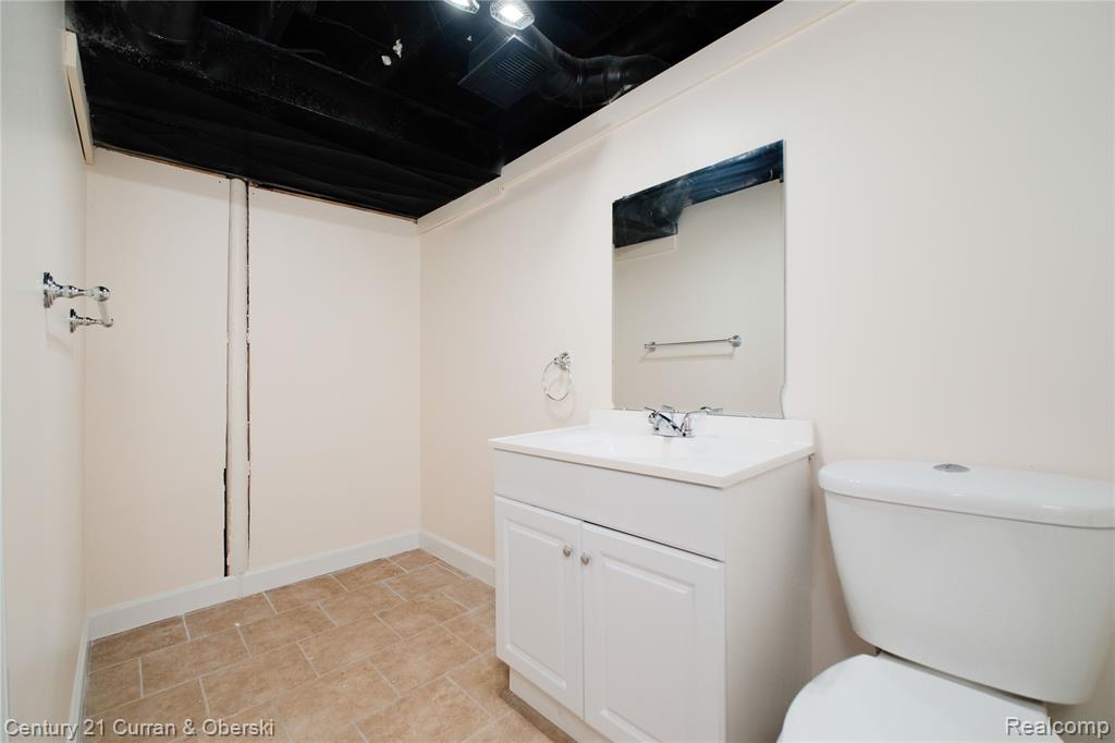 13631 Labelle Street, Oak Park, MI 48237 — Photo 29