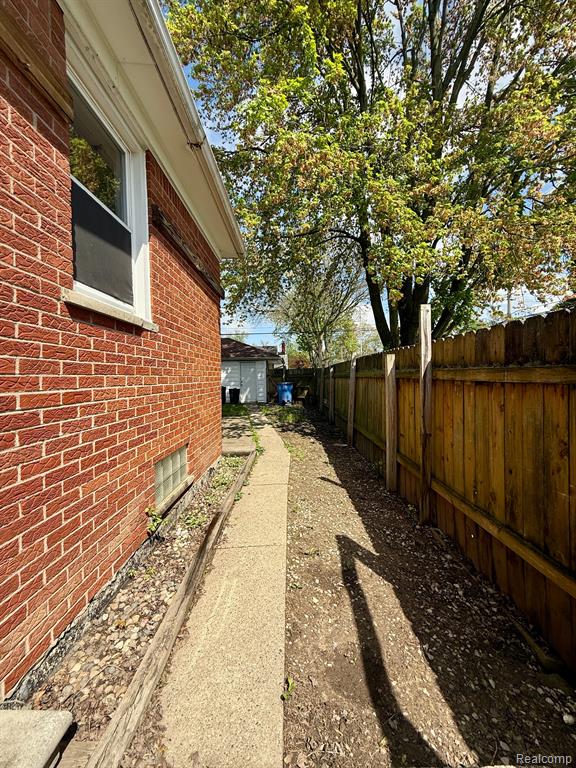 7402 COLONIAL Street, Dearborn Heights, MI 48127 — Photo 28