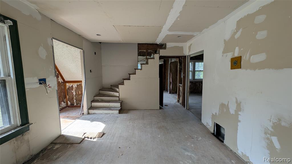 53 N Midland Drive, Pontiac, MI 48342 — Photo 13