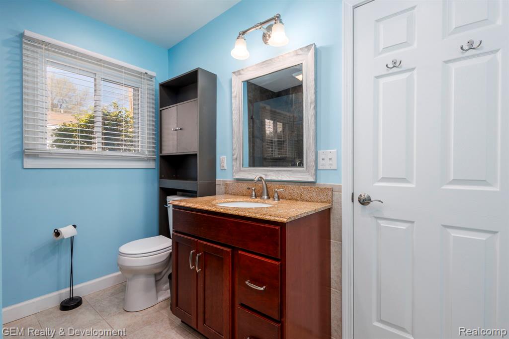 8081 Granada Avenue, Brighton, MI 48114 — Photo 33