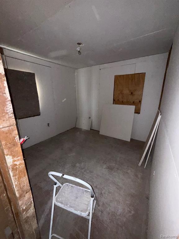 5225 Maplewood Street, Detroit, MI 48204 — Photo 10