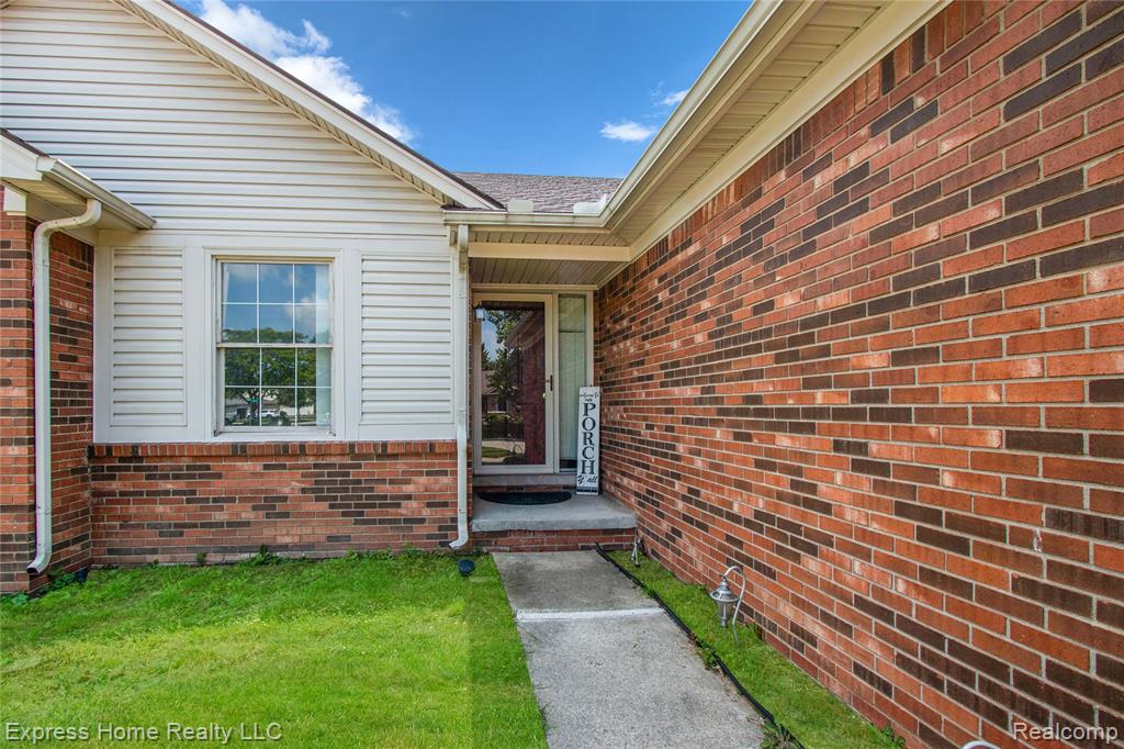 5010 Kelly Drive, Warren, MI 48092 — Photo 4