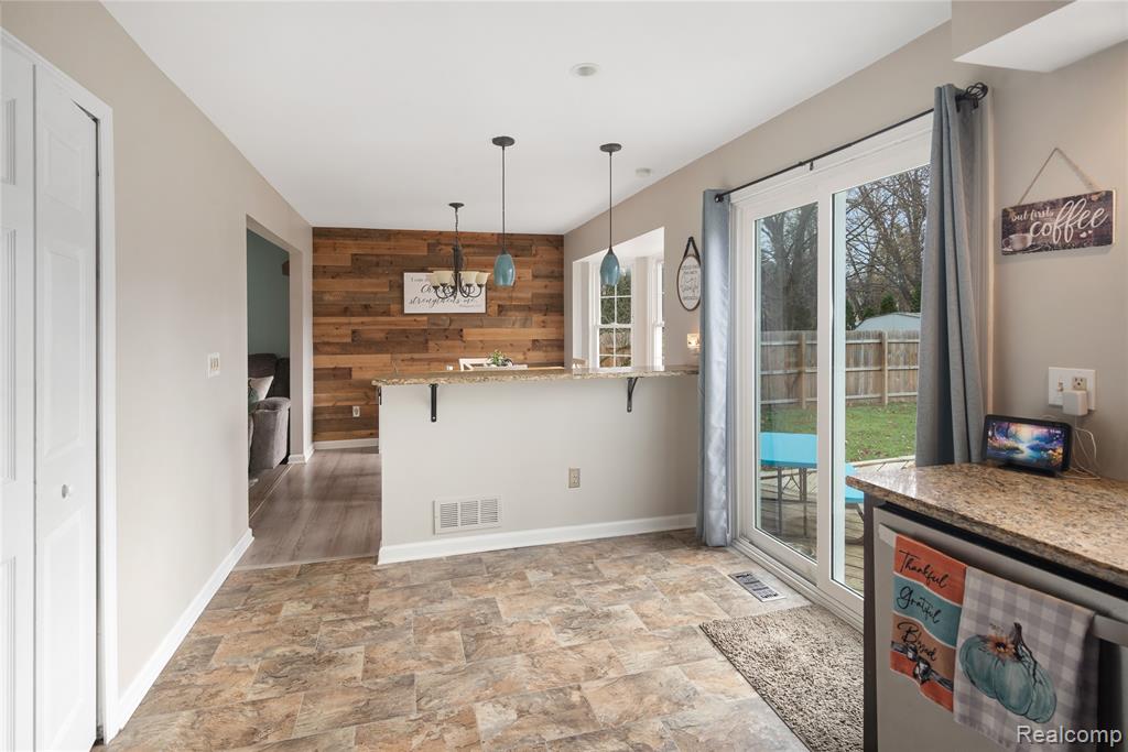 40341 Worthington Court, Canton, MI 48188 — Photo 8