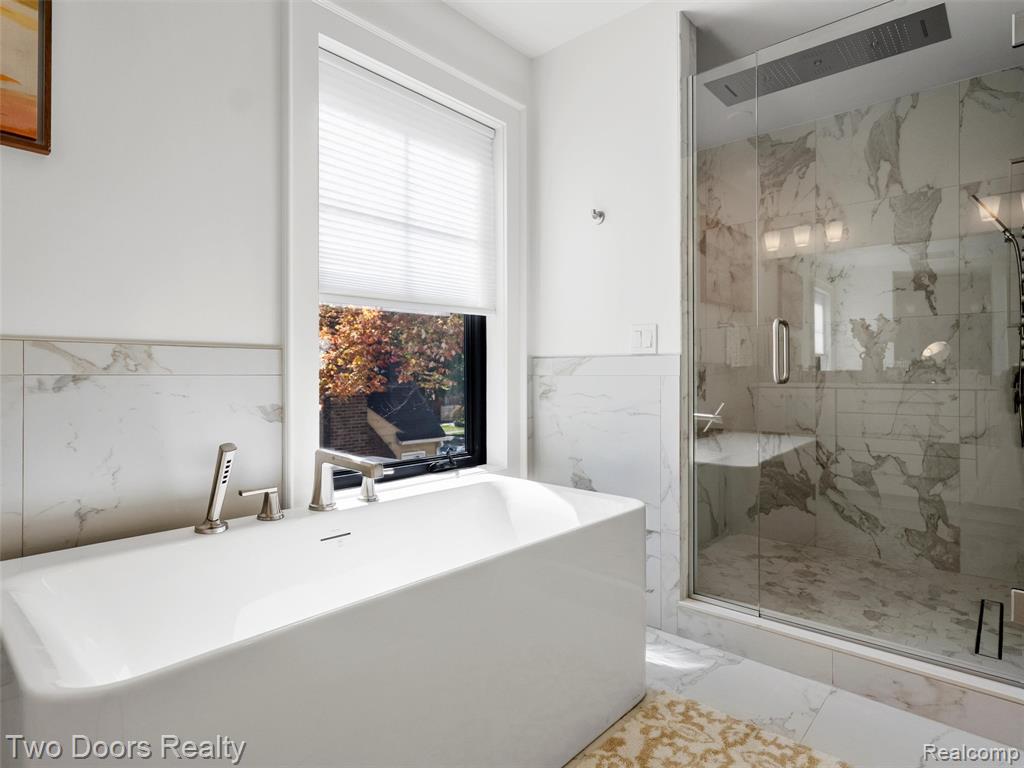 820 OAKRIDGE Avenue, Royal Oak, MI 48067 — Photo 43