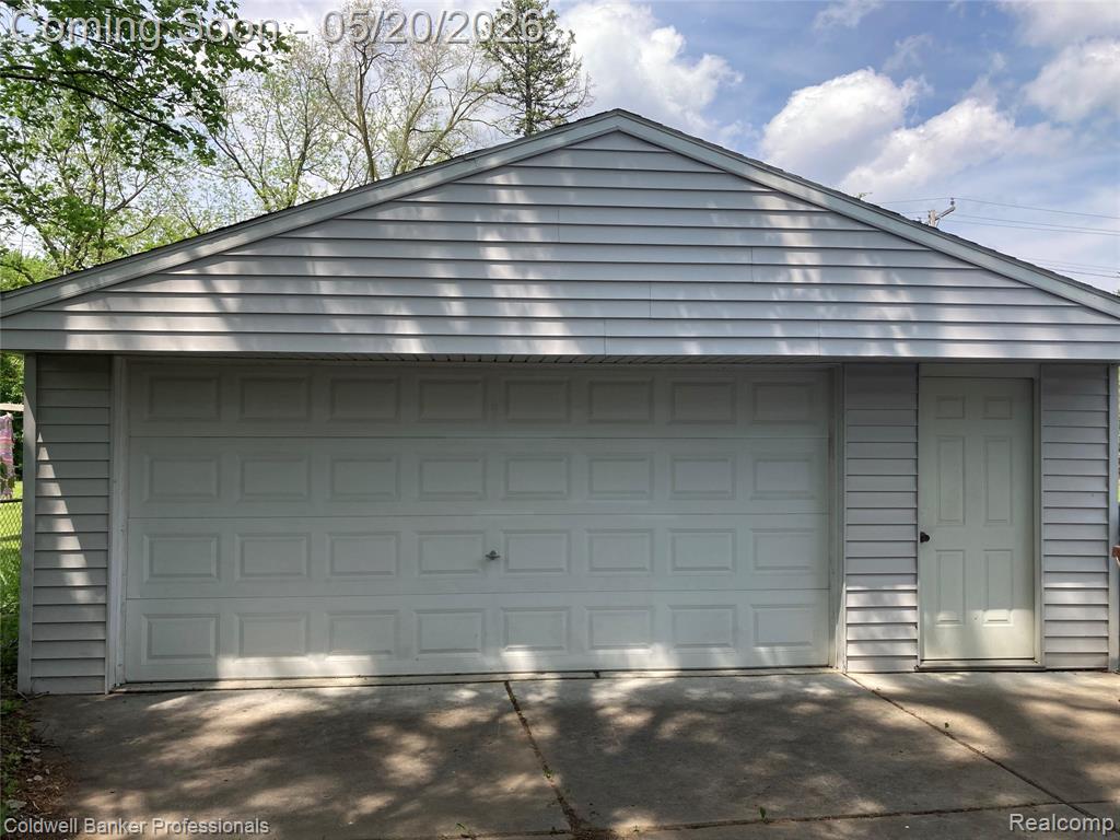 7101 Reber Drive, Shelby Twp, MI 48317 — Photo 3