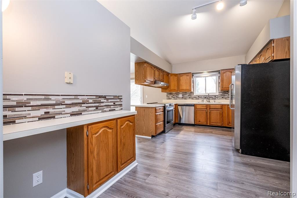 9416 S State Road, Goodrich Vlg, MI — Photo 11