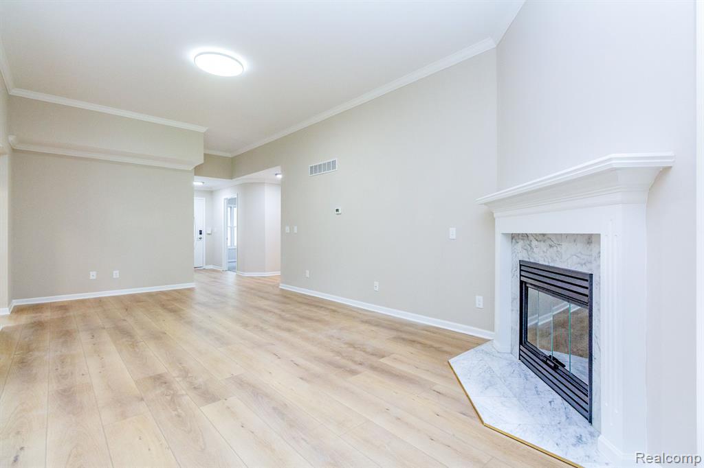 4426 GLENOAKS, Warren, MI 48092 — Photo 4