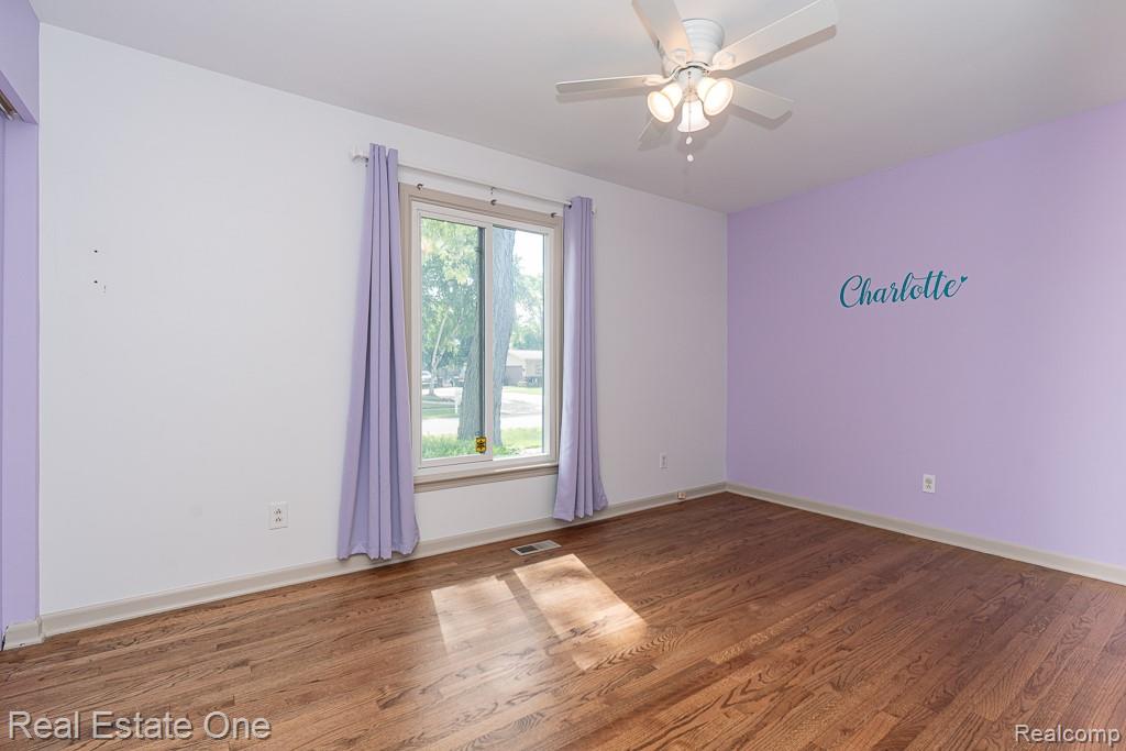 53081 Scenic Drive, Shelby Twp, MI 48316 — Photo 25
