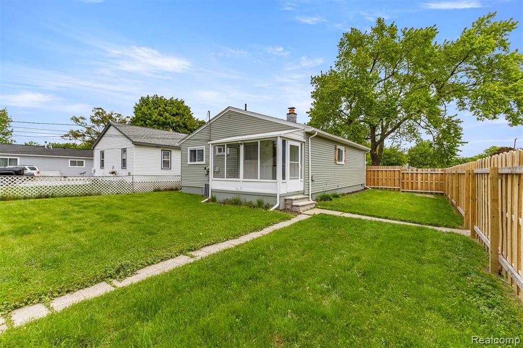 4516 Edgewood Street, Dearborn Heights, MI 48125 — Photo 27