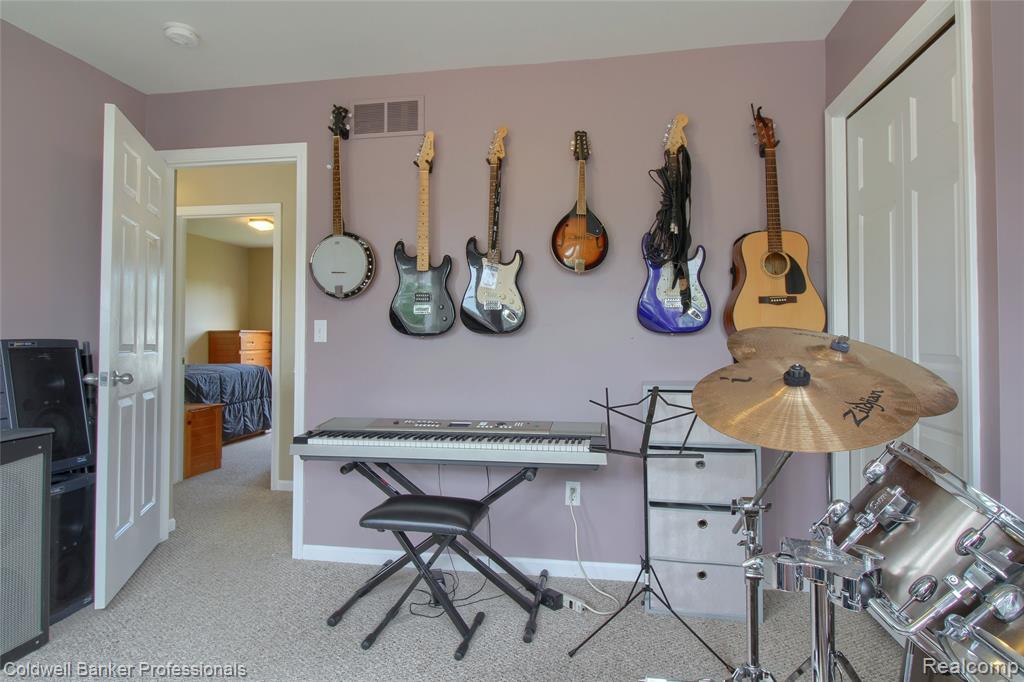 44516 Bramblewood Court, Belleville, MI 48111 — Photo 29