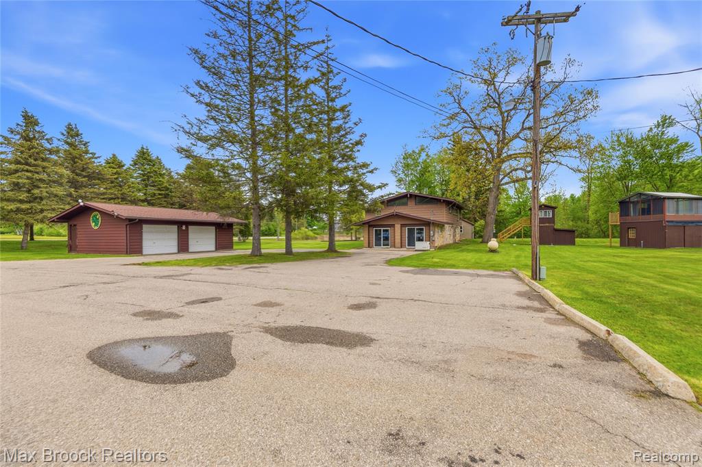 1392 Maple Grove Road, Lapeer, MI 48446 — Photo 45