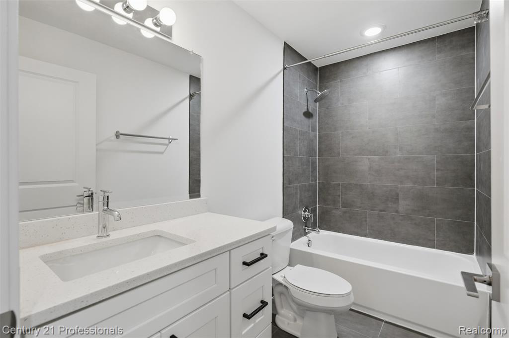 2917 Summers Place, Troy, MI 48084 — Photo 15