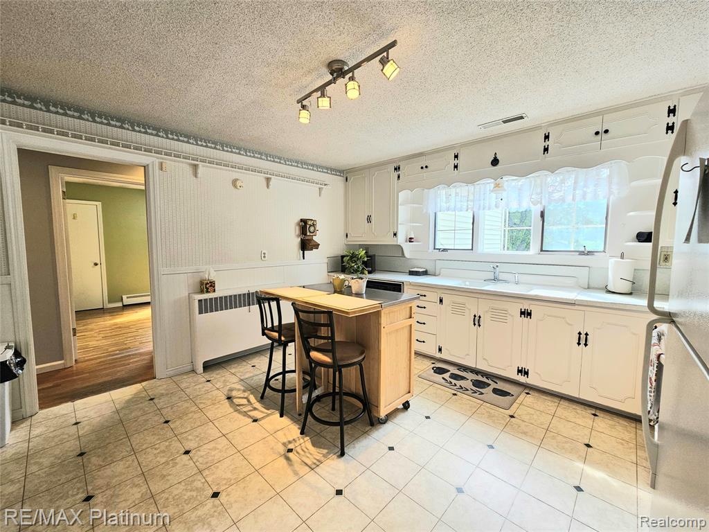 7257 Miller Road, Swartz Creek, MI 48473 — Photo 11