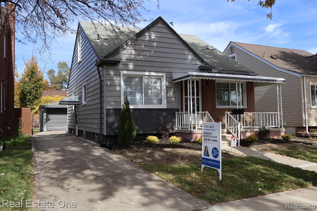 916 STEWART Avenue, Lincoln Park, MI 48146 — front exterior