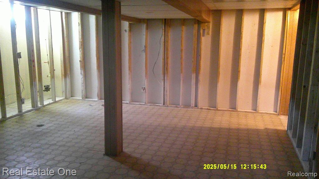 8240 HAMPTON Road, Grosse Ile, MI 48138 — Photo 18