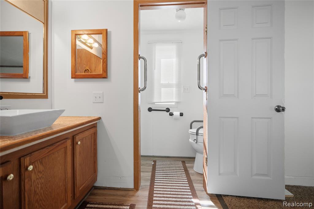 23467 Manor Road North, New Boston, MI 48164 — Photo 12