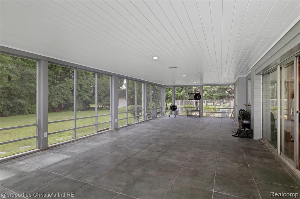 1925 Wellesley Drive, Detroit, MI 48203 — Photo 19