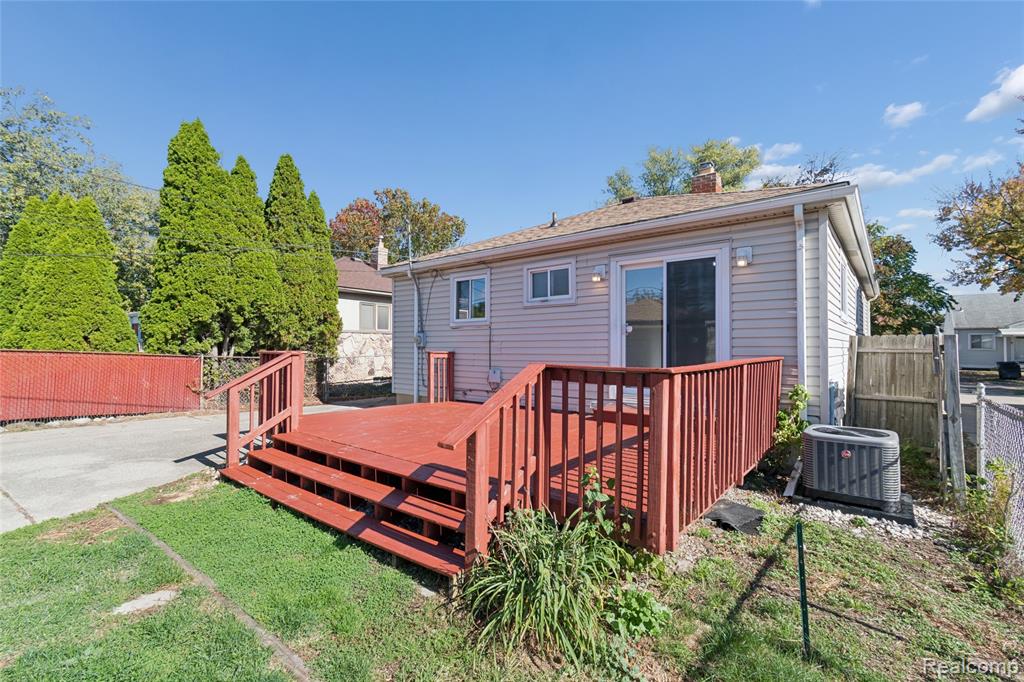 7732 Hipp Street, Taylor, MI 48180 — Photo 42