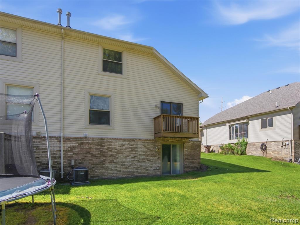 8365 22 Mile Road, Utica, MI 48317 — Photo 37