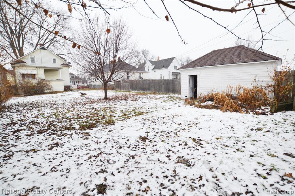 757 Orchard Street, Wyandotte, MI 48192 — Photo 29