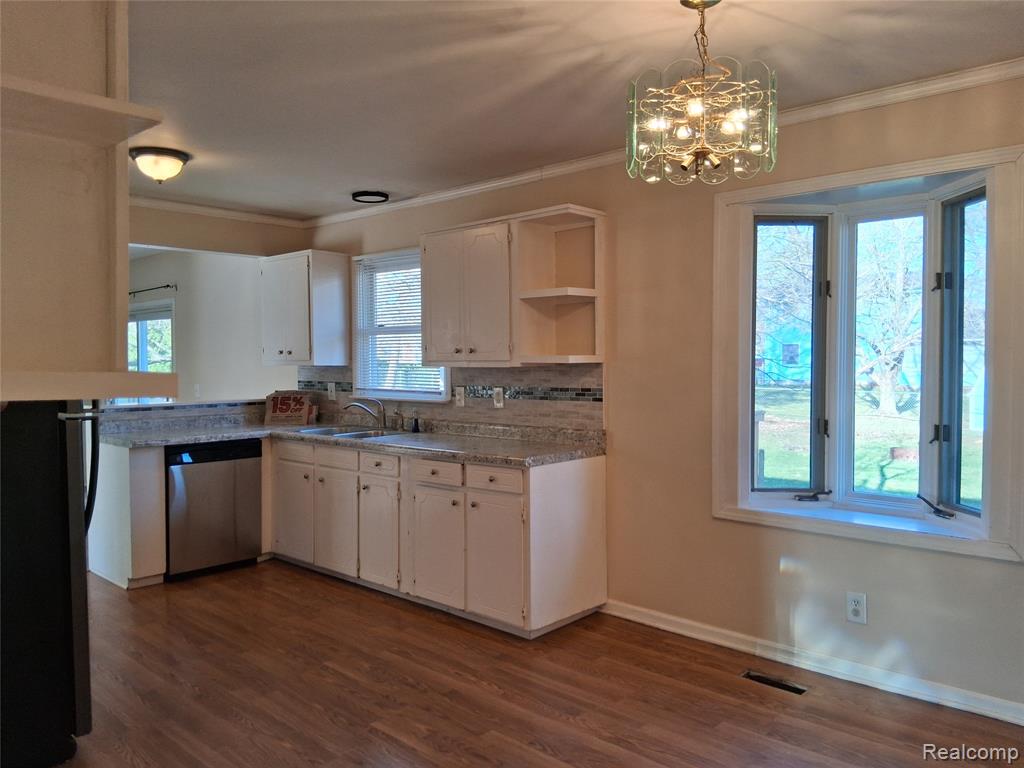 5097 Middleboro Road, Grand Blanc, MI 48439 — Photo 7