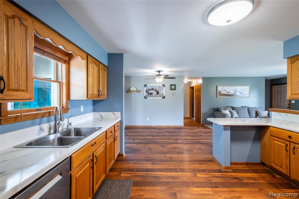 9600 Hamill Road, Otisville, MI 48463 — Photo 10