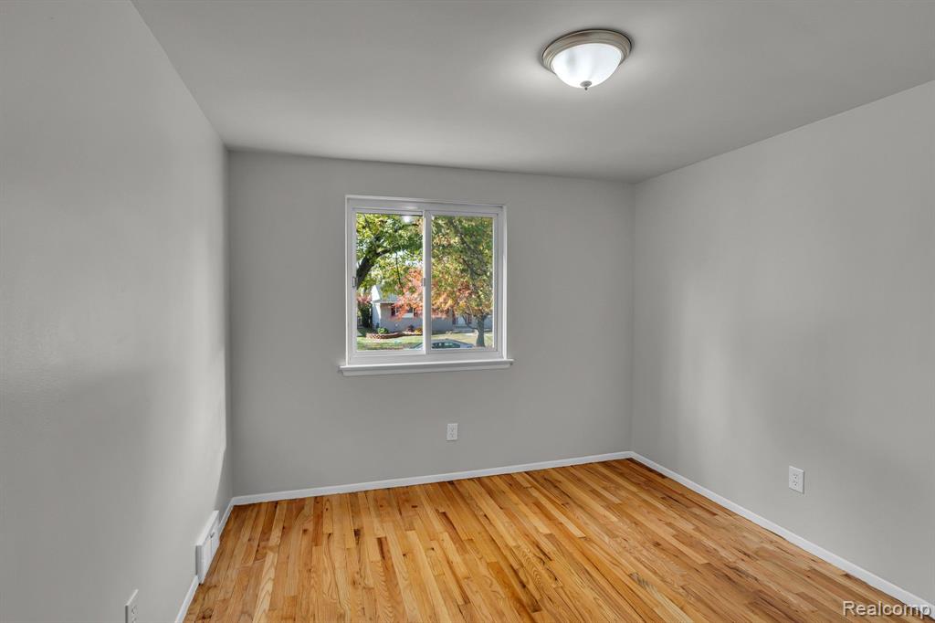 7828 KAISER Street, Canton, MI 48187 — Photo 18