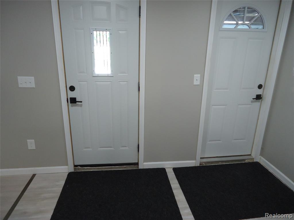 370 Adams Road, Saginaw, MI 48609 — Photo 29