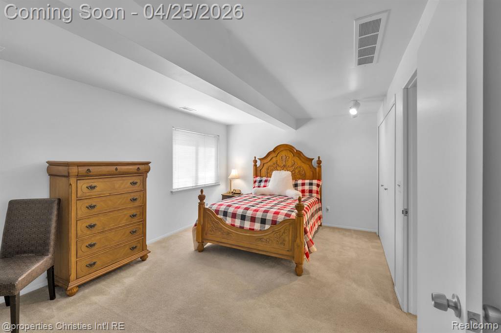 7573 Ashburton Court, West Bloomfield, MI — Photo 52