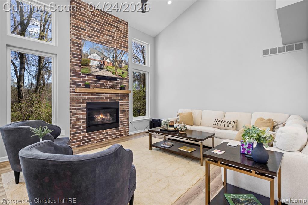 3160 W Ridge Court, Commerce Twp, MI 48390 — Photo 9