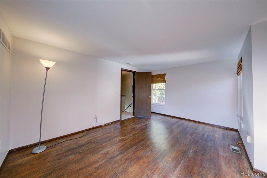 2037 Hyde Park Drive, Detroit, MI 48207 — Photo 23