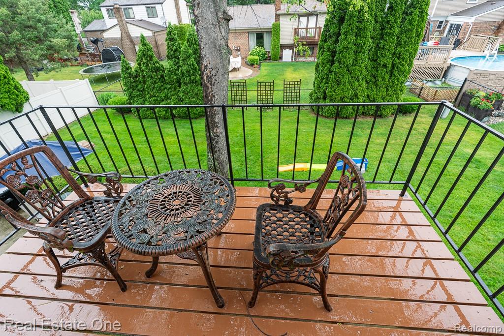 42514 Freeport Drive, Sterling Heights, MI 48313 — Photo 28