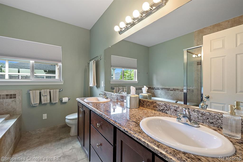43601 SCAUP Lane, Clinton Twp, MI 48038 — Photo 29