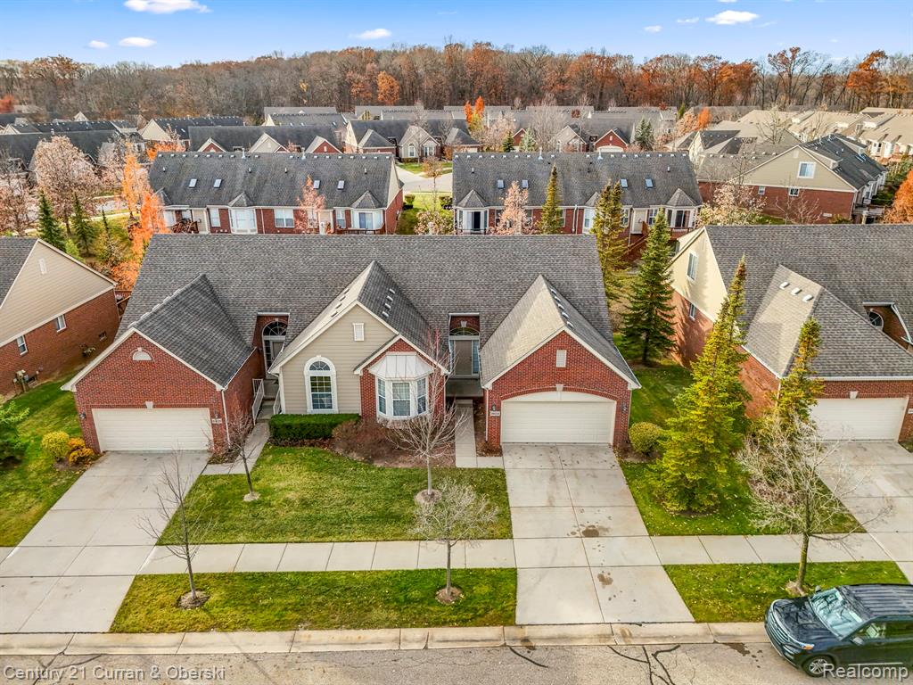 30231 Viewcrest Drive, Novi, MI 48377 — Photo 4