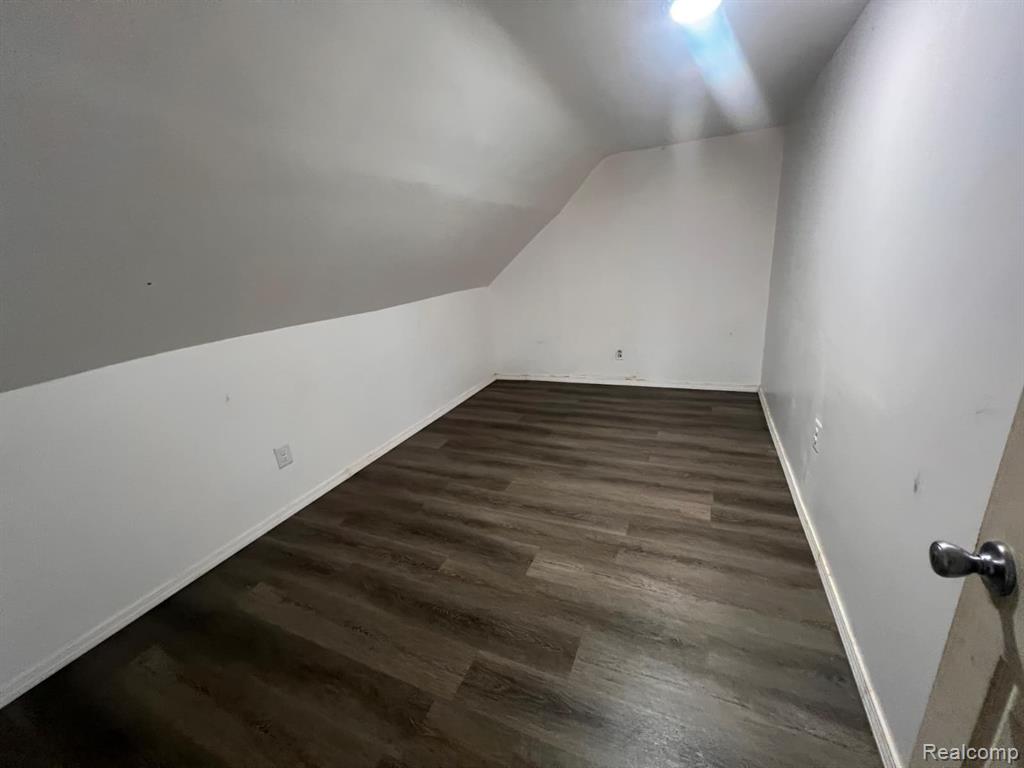 12000 Charest Street, Hamtramck, MI 48212 — Photo 29