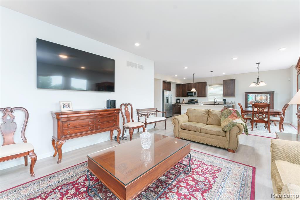 10070 Kylie Drive, Brighton, MI 48116 — Photo 11
