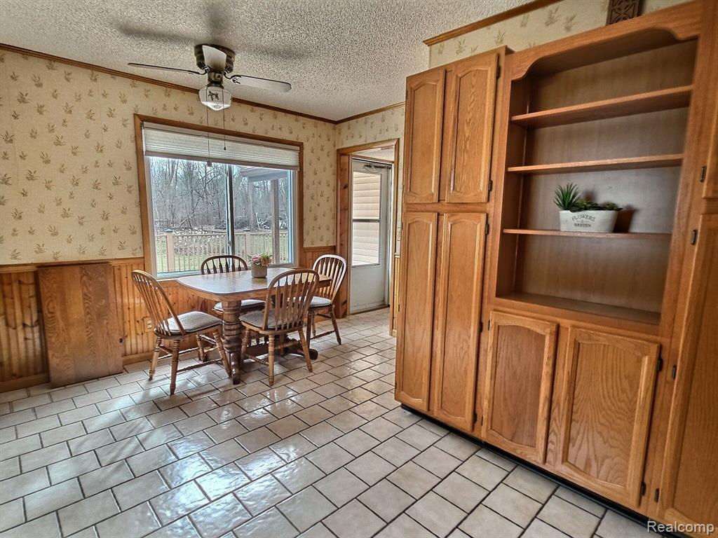 4322 SPRINGFIELD Street, Burton, MI 48509 — Photo 7