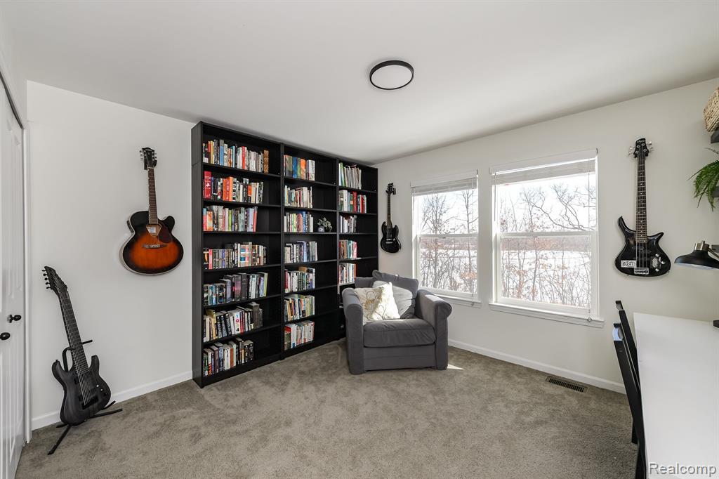 4314 ROLLING MEADOW Lane, Ypsilanti, MI 48197 — Photo 32