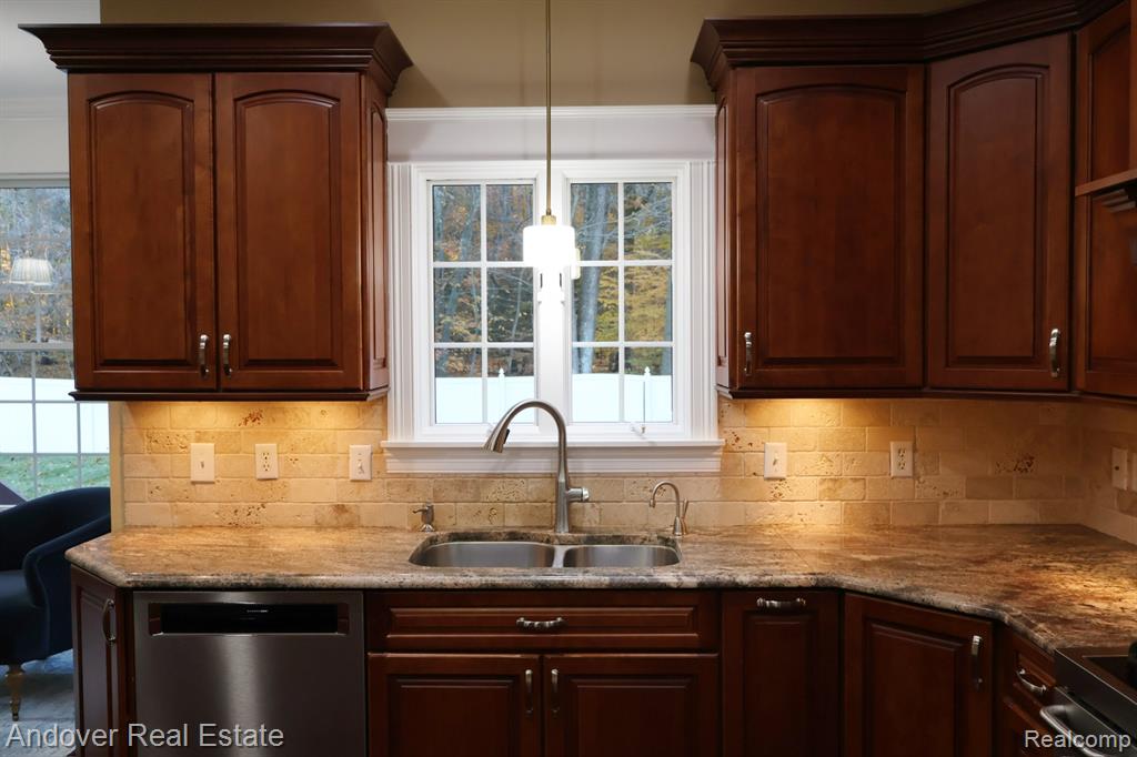 4161 Dunes Parkway, Norton Shores, MI 49441 — Photo 10