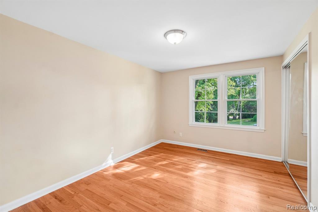 2675 Douglas Drive, Bloomfield Hills, MI 48304 — Photo 19