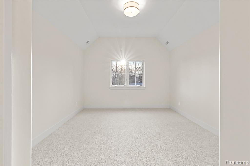 2802 HEATHFIELD Road, Bloomfield Hills, MI, 48301