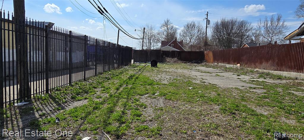 7228 Rutherford Street, Detroit, MI 48228 — Photo 2
