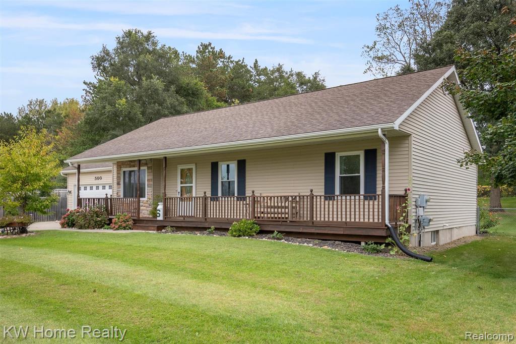 500 Clearwater Drive, Perry, MI 48872 — Photo 4