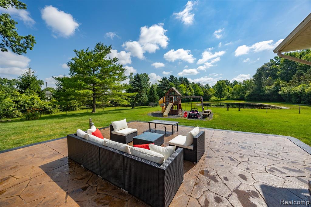66100 Romeo Plank Road, Ray, MI — Photo 29