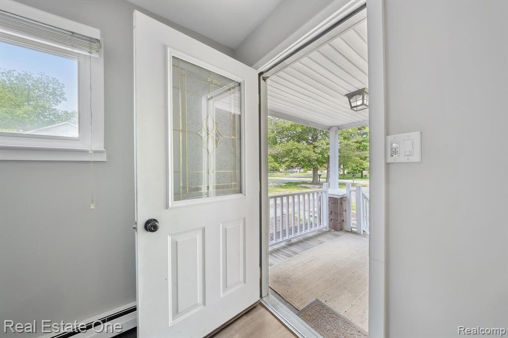 8921 Lake Road, Grosse Ile, MI 48138 — Photo 5