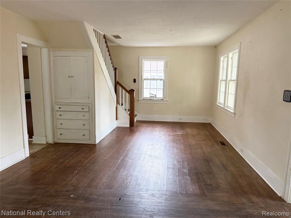 345 Colonial Lane, Algonac, MI 48001 — Photo 16