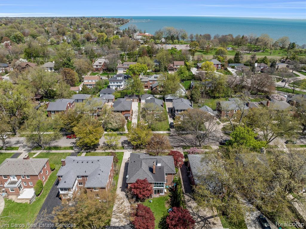 743 HARCOURT Road, Grosse Pointe Park, MI 48230 — Photo 3