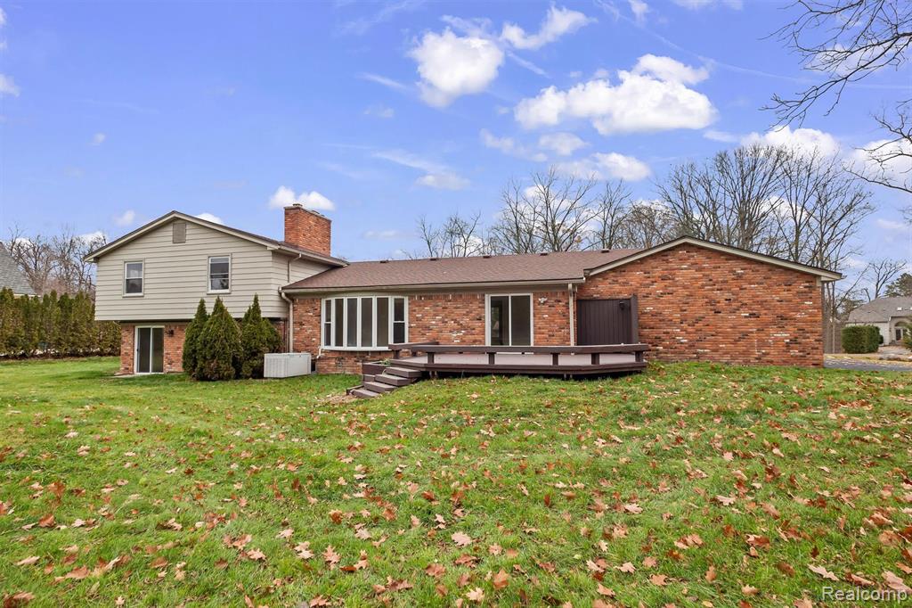 5570 FORMAN Drive, Bloomfield Hills, MI — Photo 23